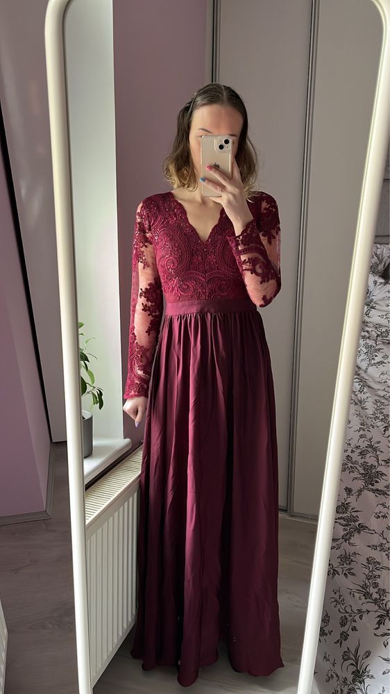 Bordowa sukienka maxi, na studniówkę