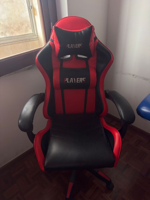 Vendo cadeira gamer pouco usado
