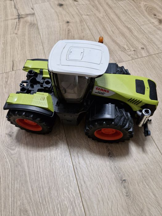 Bruder traktor Claas