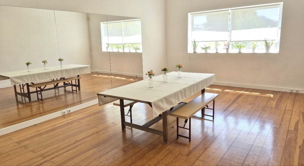 Sala-Estúdio multiusos com 30m2, aluguer à hora/dia