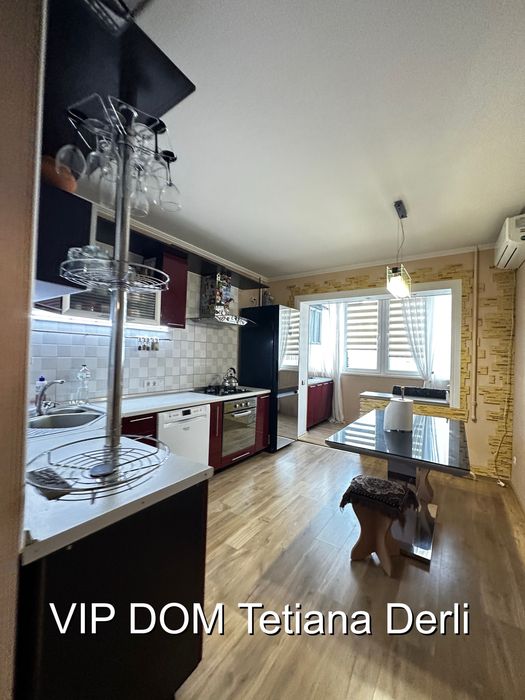 Квартира в кирпичном доме, Вузовский, Тополевая