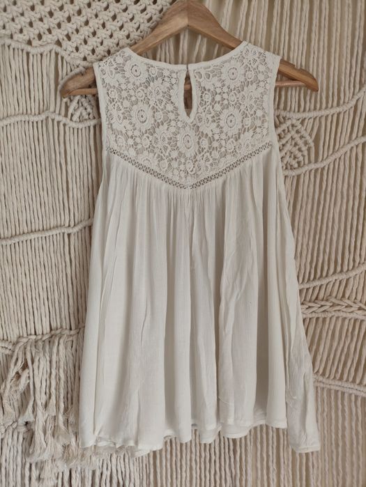 Blusa / top branca manga cava Mango