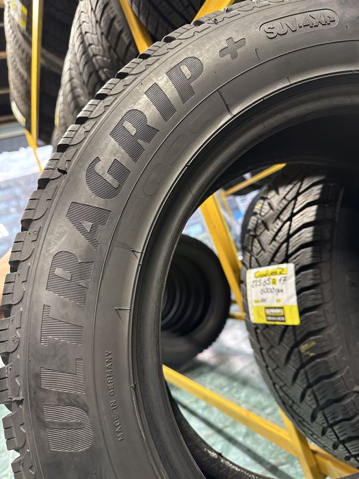 225/65 r17 Goodyear 2шт