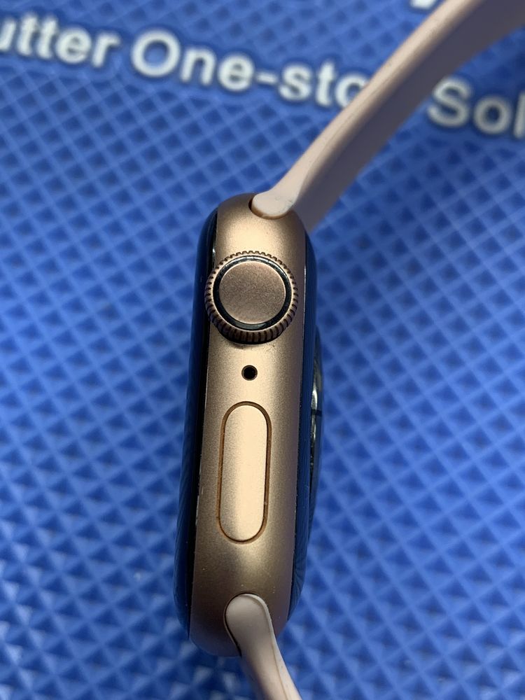 Оригінальні Apple watch series 4 40 mm rose gold