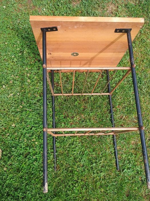 Sprzedam stolik mały