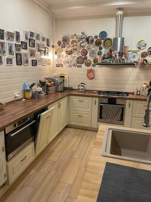 Таунхаус з ремонтом в Ірпені 163 м² Закритий комплекс, камін, меблі.