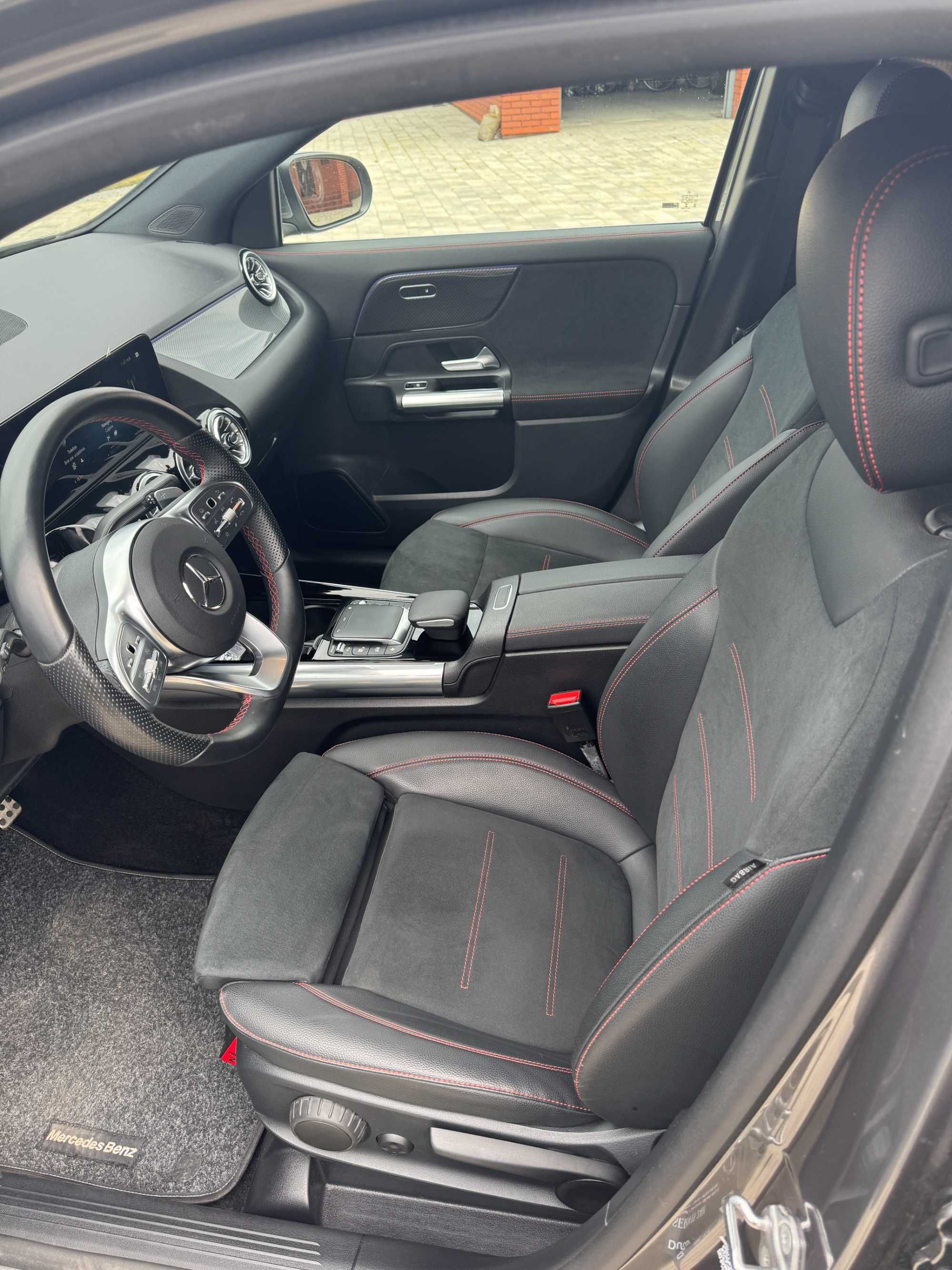 Mercedes-Benz GLA 200 AMG Line