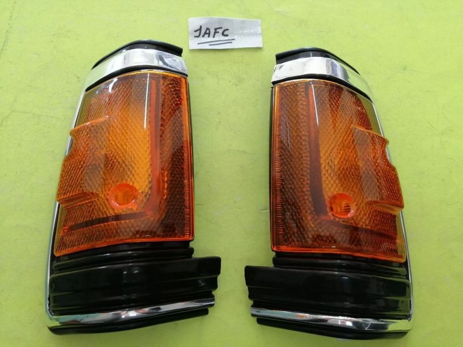 Farolins da frente Datsun Pickup 720 SD23 5V NOVOS