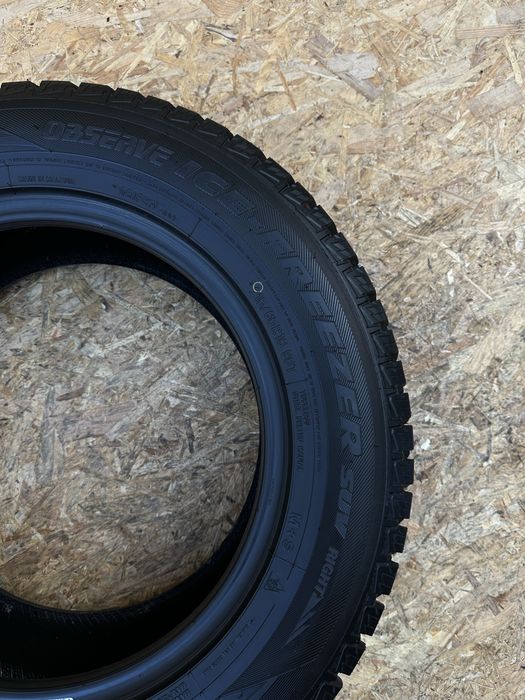 Зимові шини 215/65 R16 98T TOYO OBSERVE ICE-FREEZER SUV.шума резина