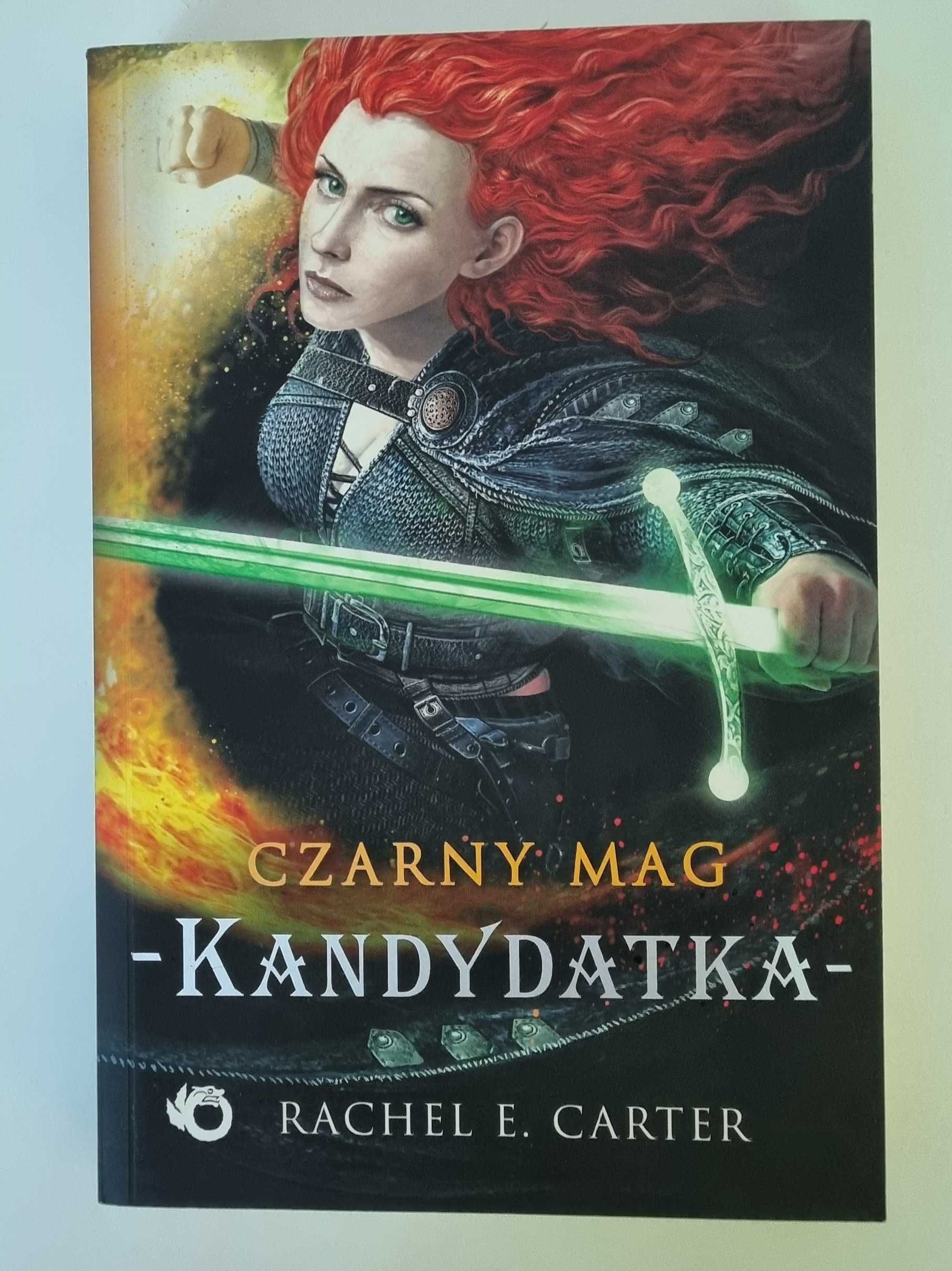 Czarny Mag Kandydatka Rachel E. Carter