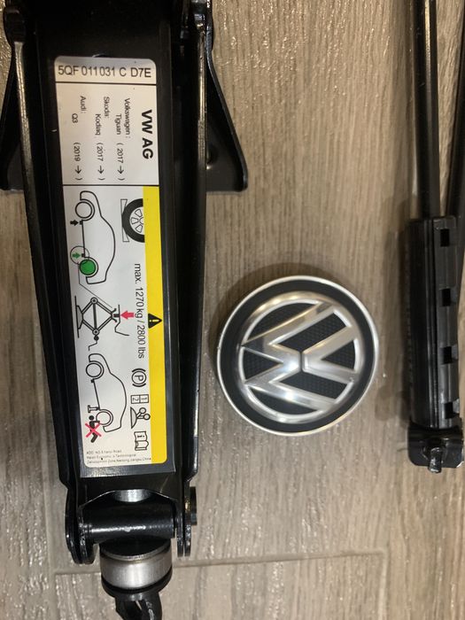 Домкрат Volkswagen Tiguan VW новий