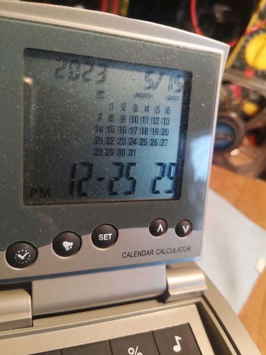 zegarek z kalkulator