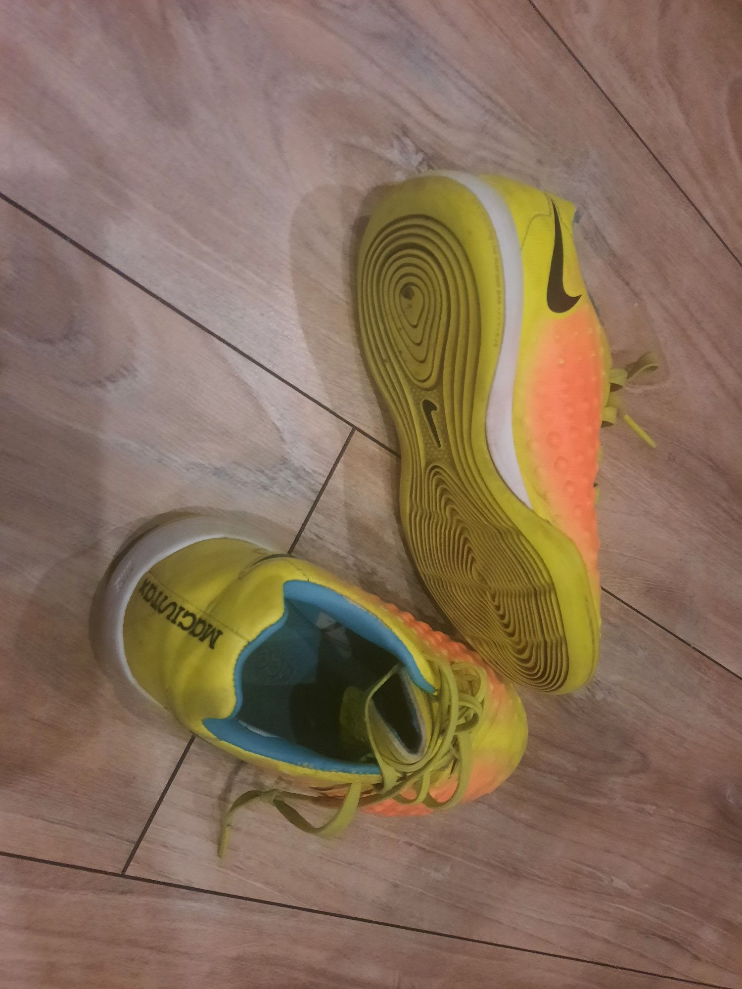 Nike buty do gry w piłkę  29,5 rozmiar