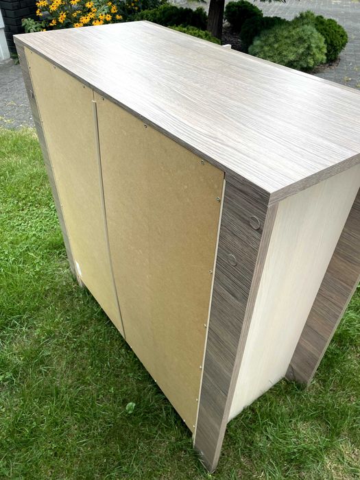 Komplet mebli do pokoju ucznia - biurko, szafka i komoda