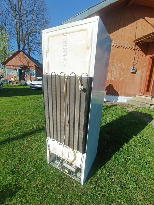 Холодильник Indesit
