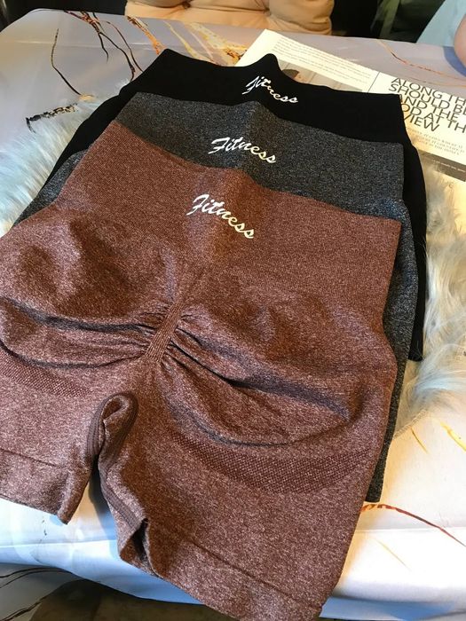 Нові лосінки з ефектом пуш ап шорти пуш ап