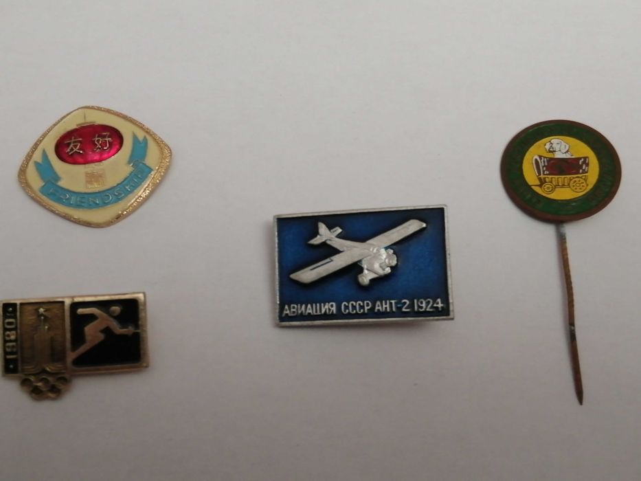 Crachats/pins esmaltados com alfinete de dama atrás