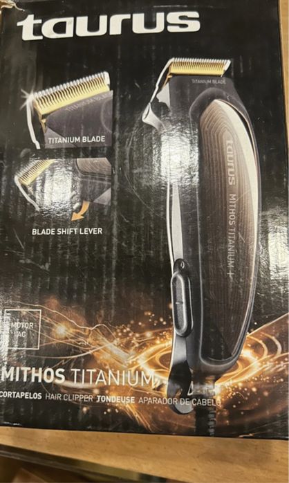 Maquina de cortar cabelo Taurus mithos