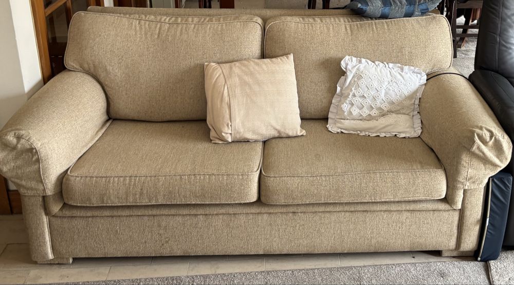 Sofa 3 lugares bege