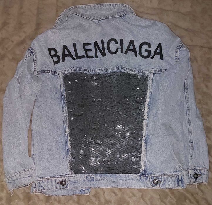 Продам джинсову курточку