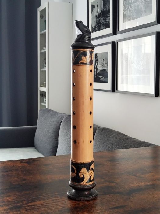 Tub na świerszcza / podstawka do kadzidełek, Indonezja, 41 cm