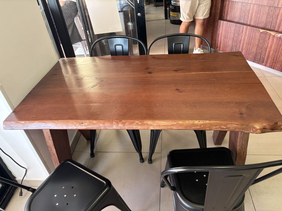 Mesa de refeição- madeira maciça
