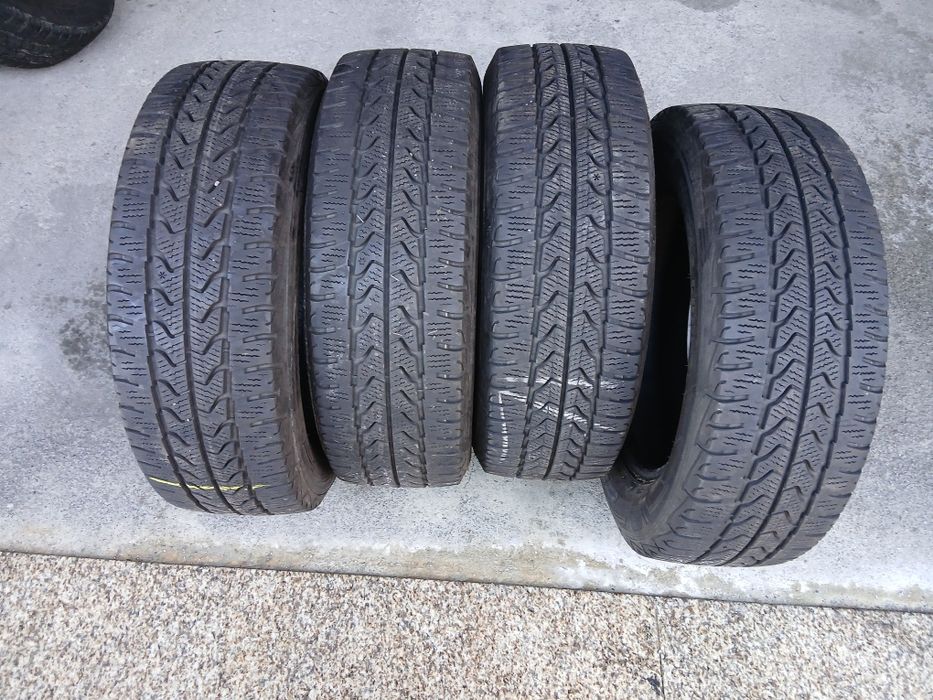 4 pneus 205/65R16 C Goodyear seminovos