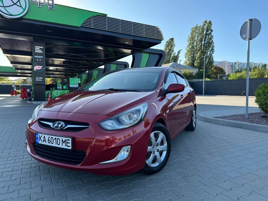 Продам Hyundai Accent , власне доглянуте авто