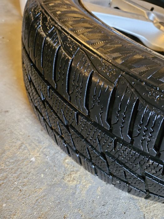 Opony zimowe z felgami  205/60 r 16