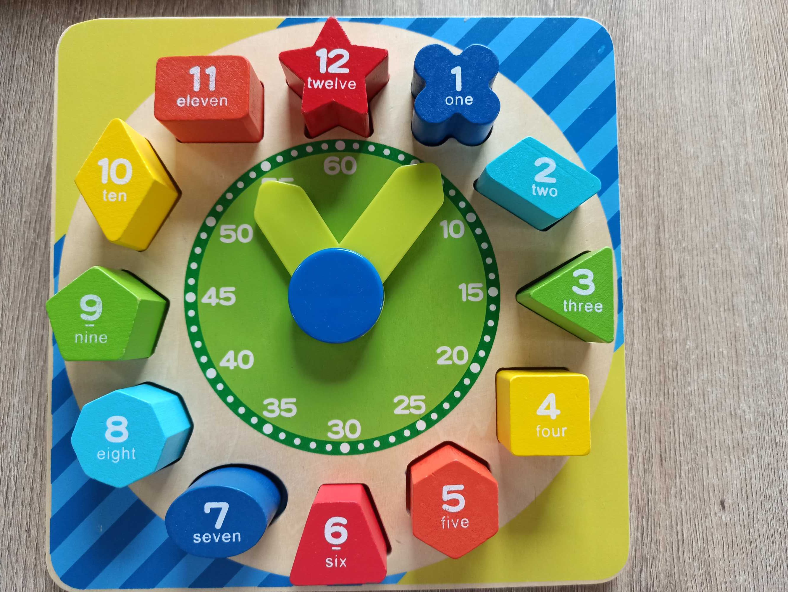 Drewniany sorter zegar Tik Tak Smily Play
