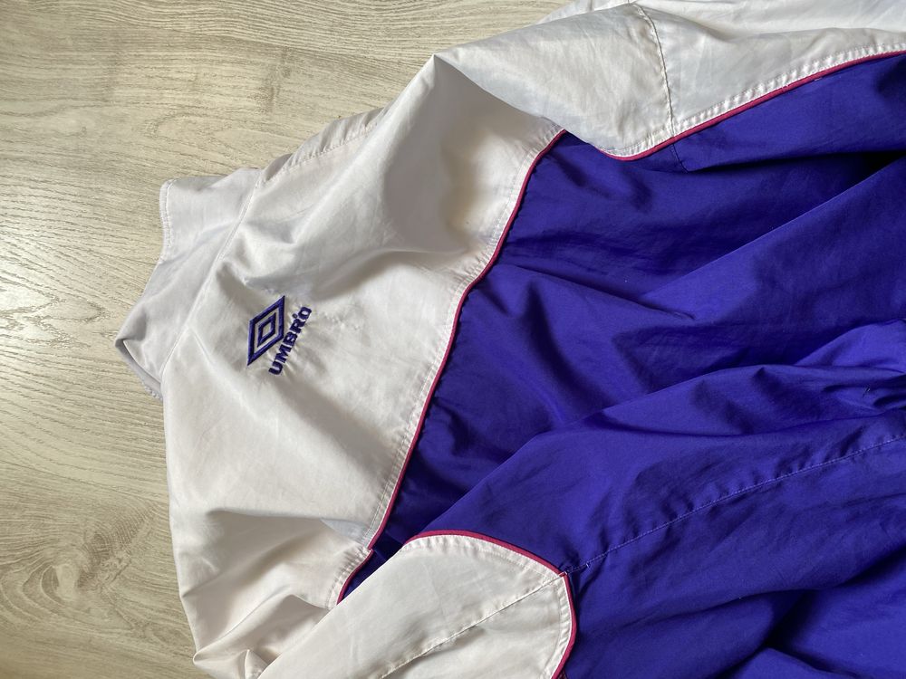 вінтажна вітровка umbro