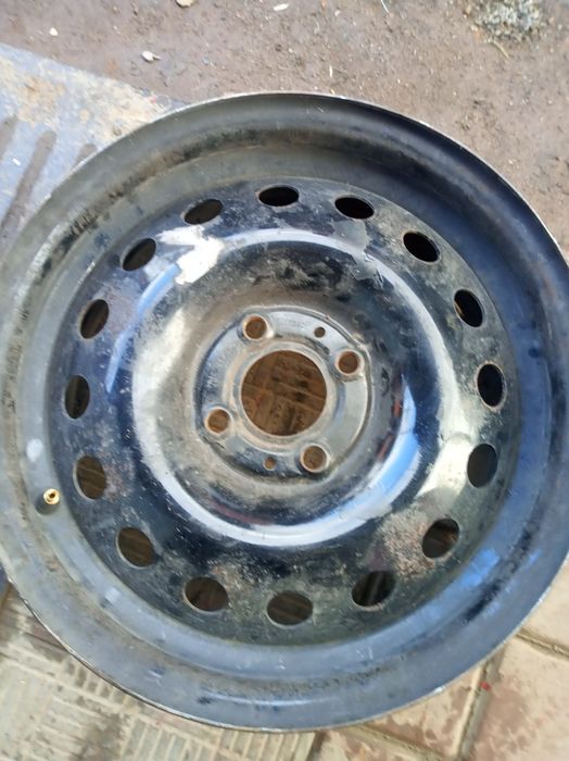 Продам диск 15 нісан ноут 4/100ЕТ45