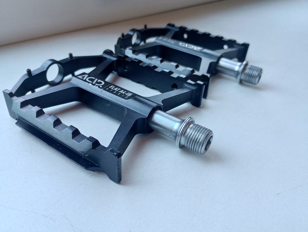 Ультра легкі педалі ACID FLAT A4-IB Hybrid ( Cube) RaceFace CHESTER