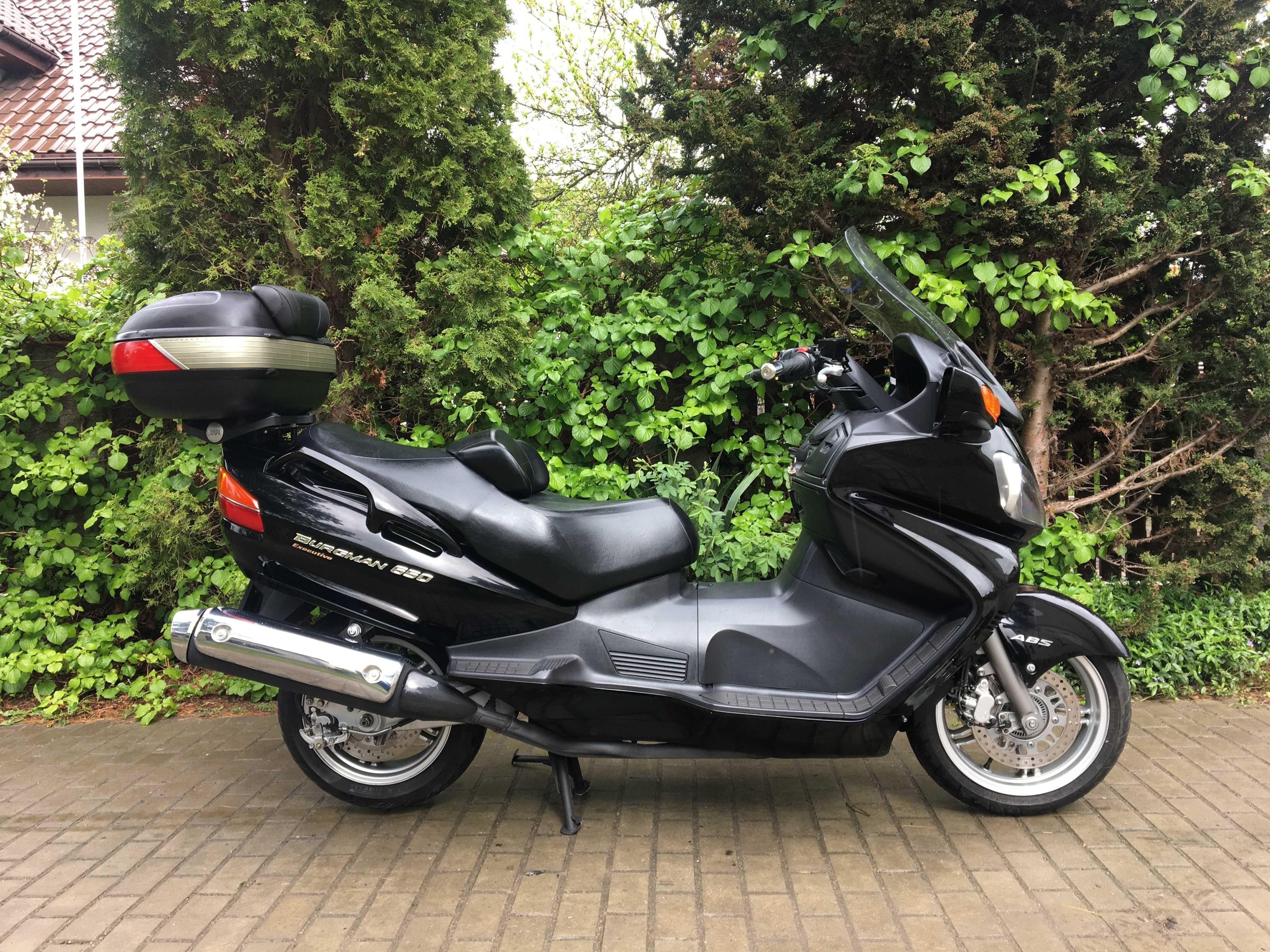 Suzuki Burgman 650 Executive 2004r Super Stan Bezwypadkowy