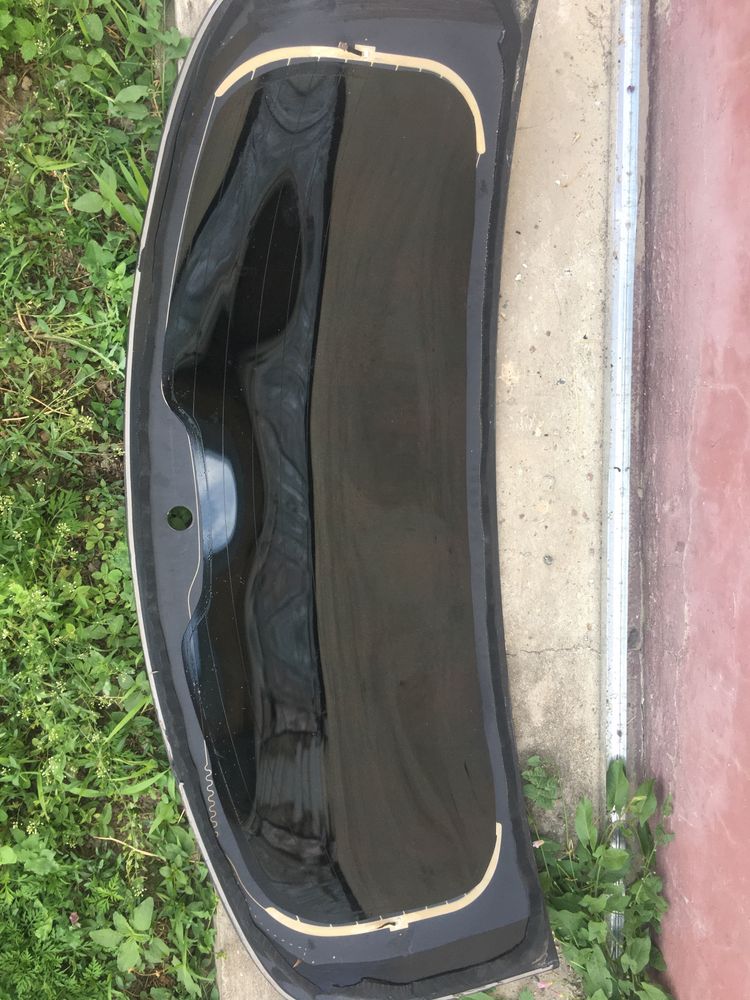 Заднє скло на NISSAN QASHQAI