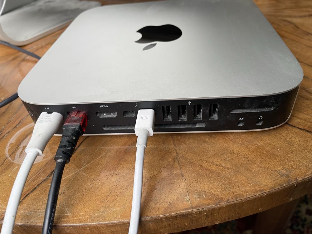 MacMini 500hdd, 4 GB, mysz, przejściówki - wszystko sprawne