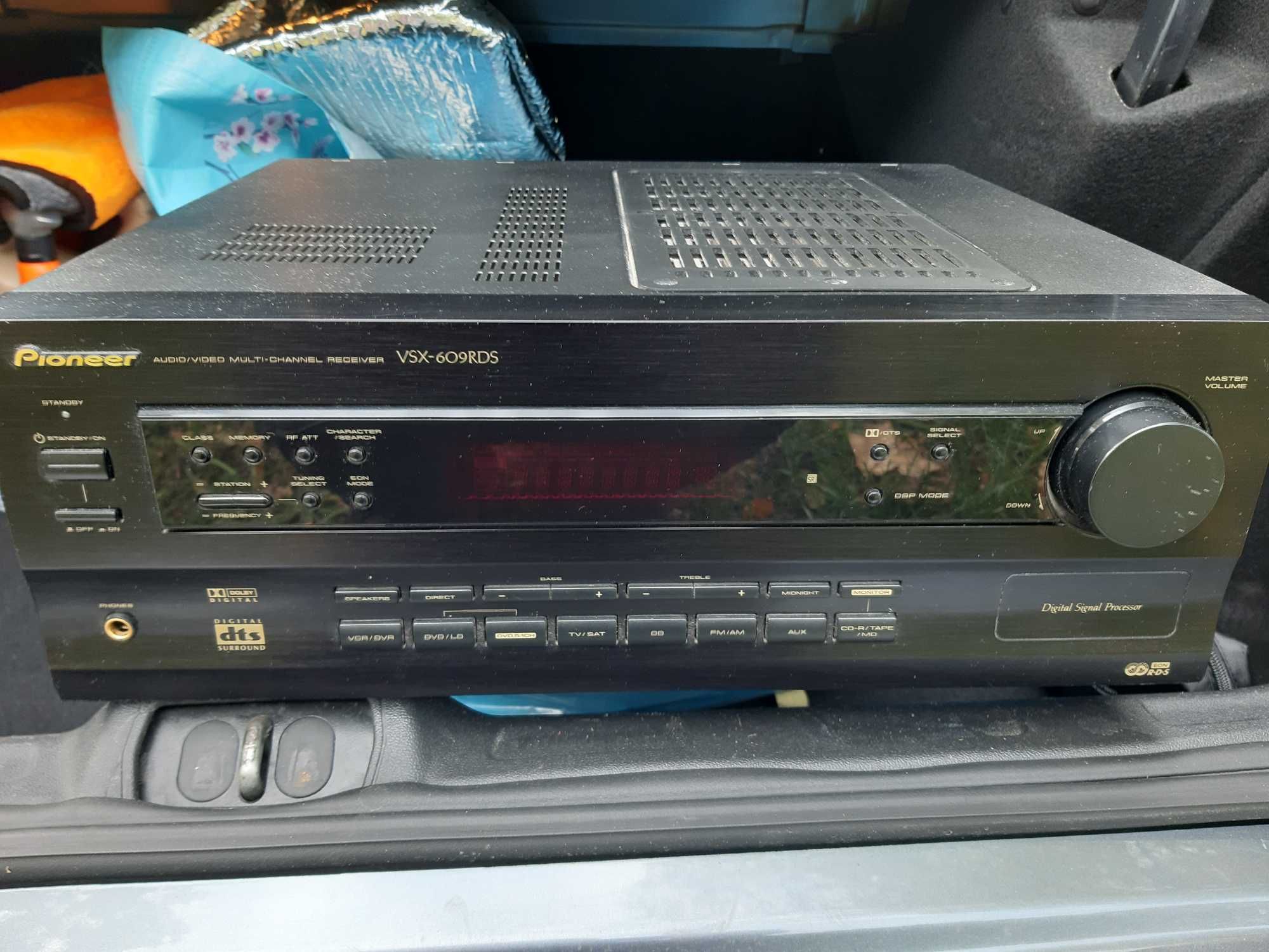 Amplituner Pioneer VSX - 690RDS + Ya