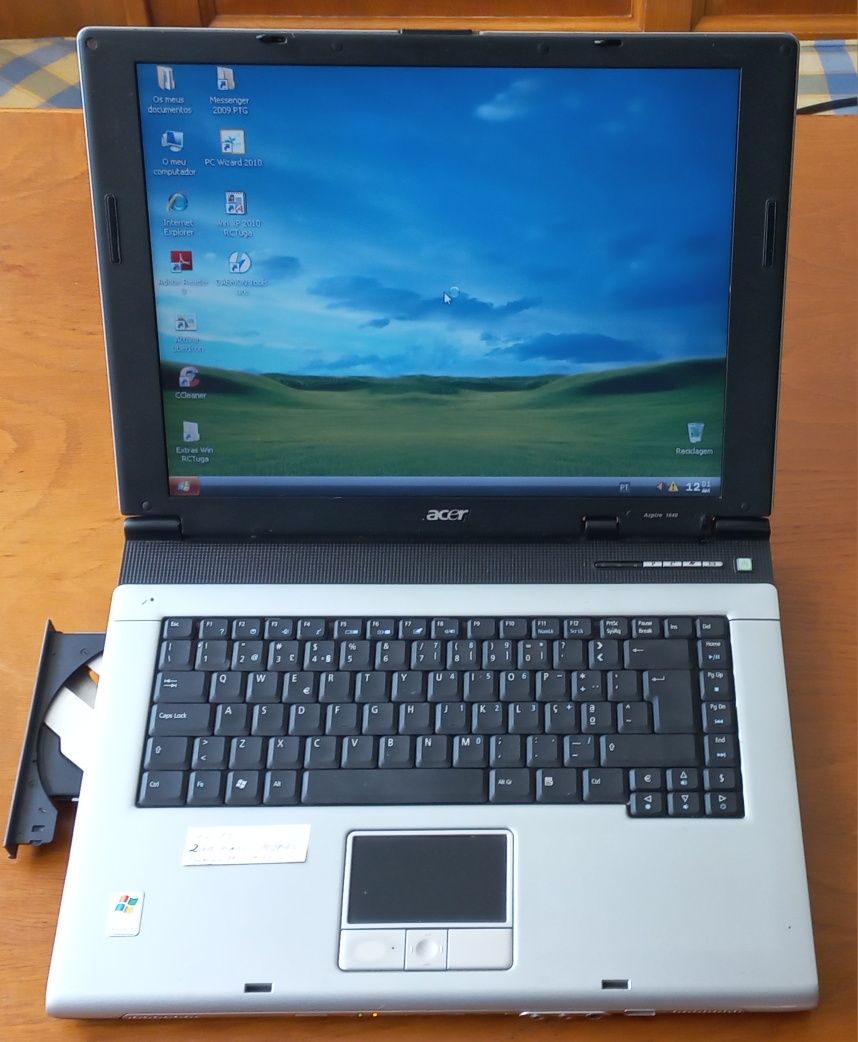 Portátil Acer Aspire com Windows 7