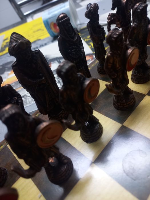 Peças  de xadrez, lindas peças  de xadrez  em metal