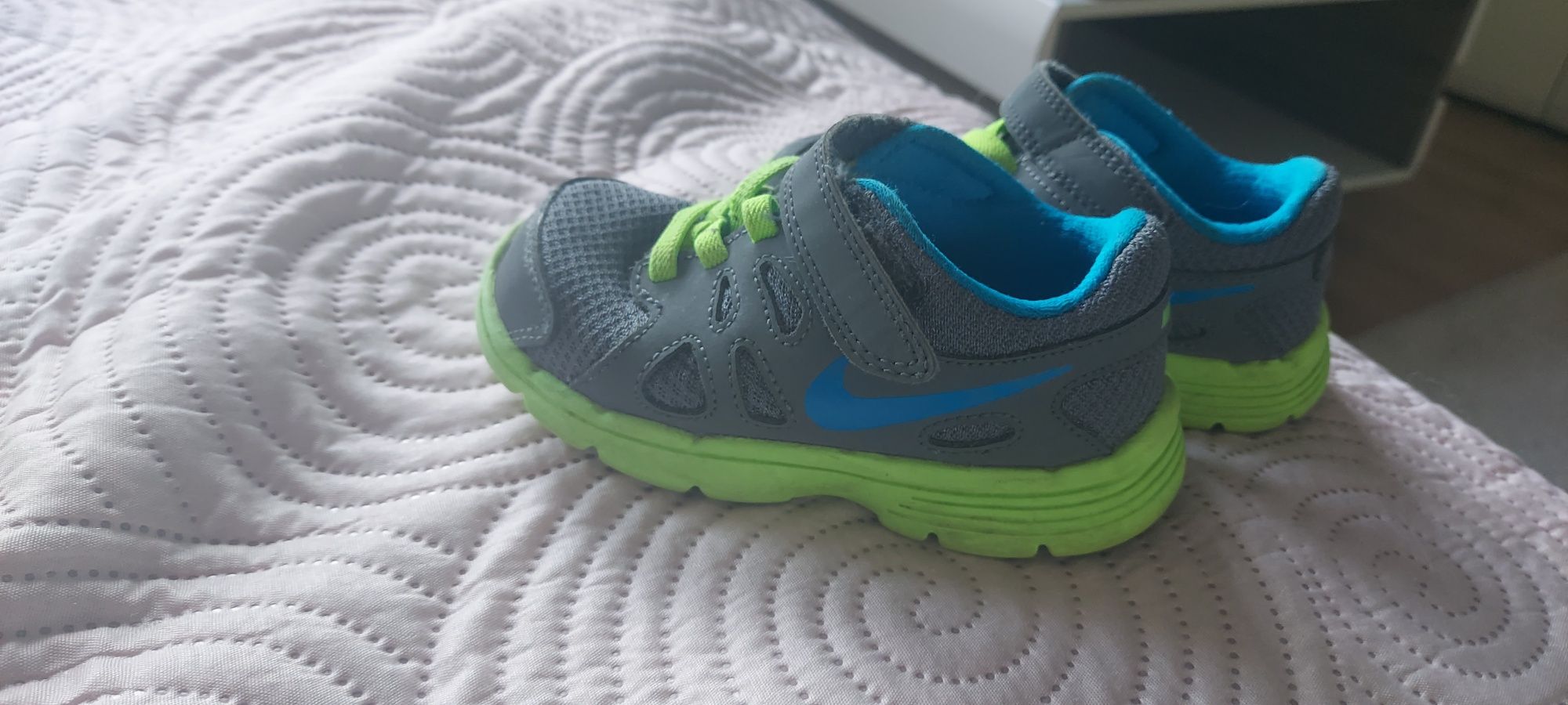 Buty chłopięce Nike 23,5