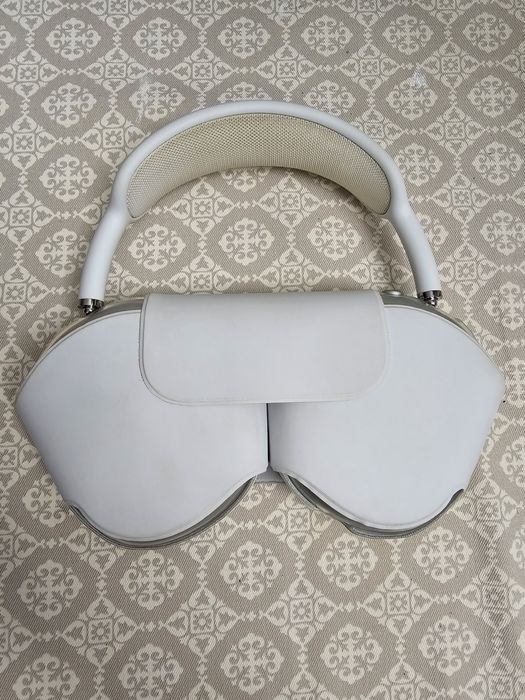 Продам AirPods Max