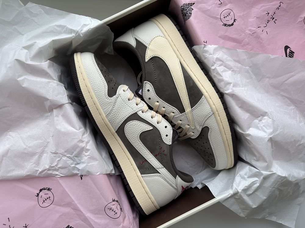 Кросівки Jordan 1 Retro low Travis Scott Reverse Mocha DM7866-162