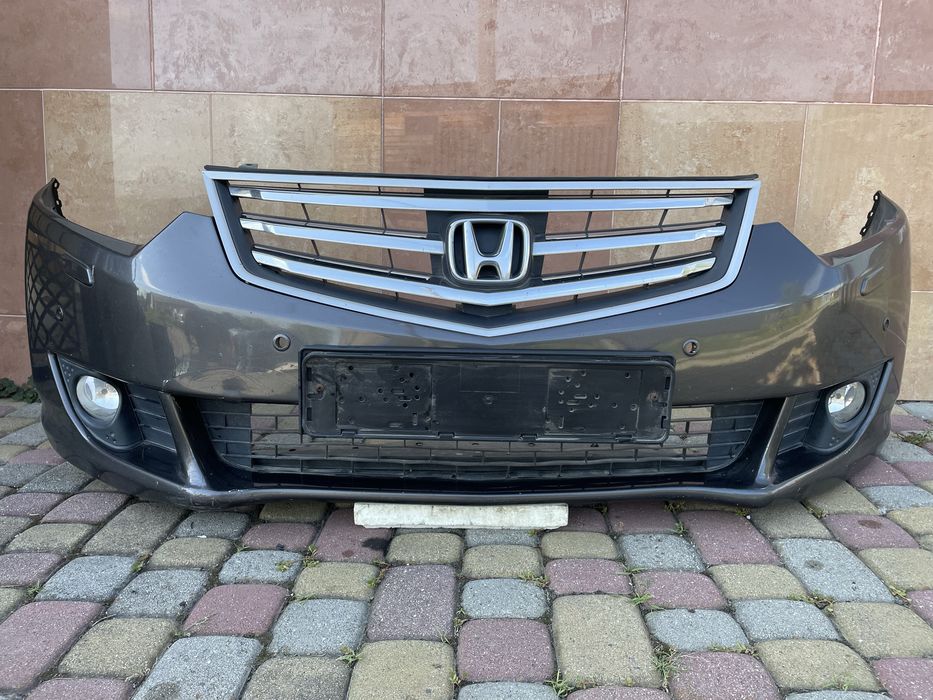 Передній бампер Honda accord 8 в зборі 2008-2012
