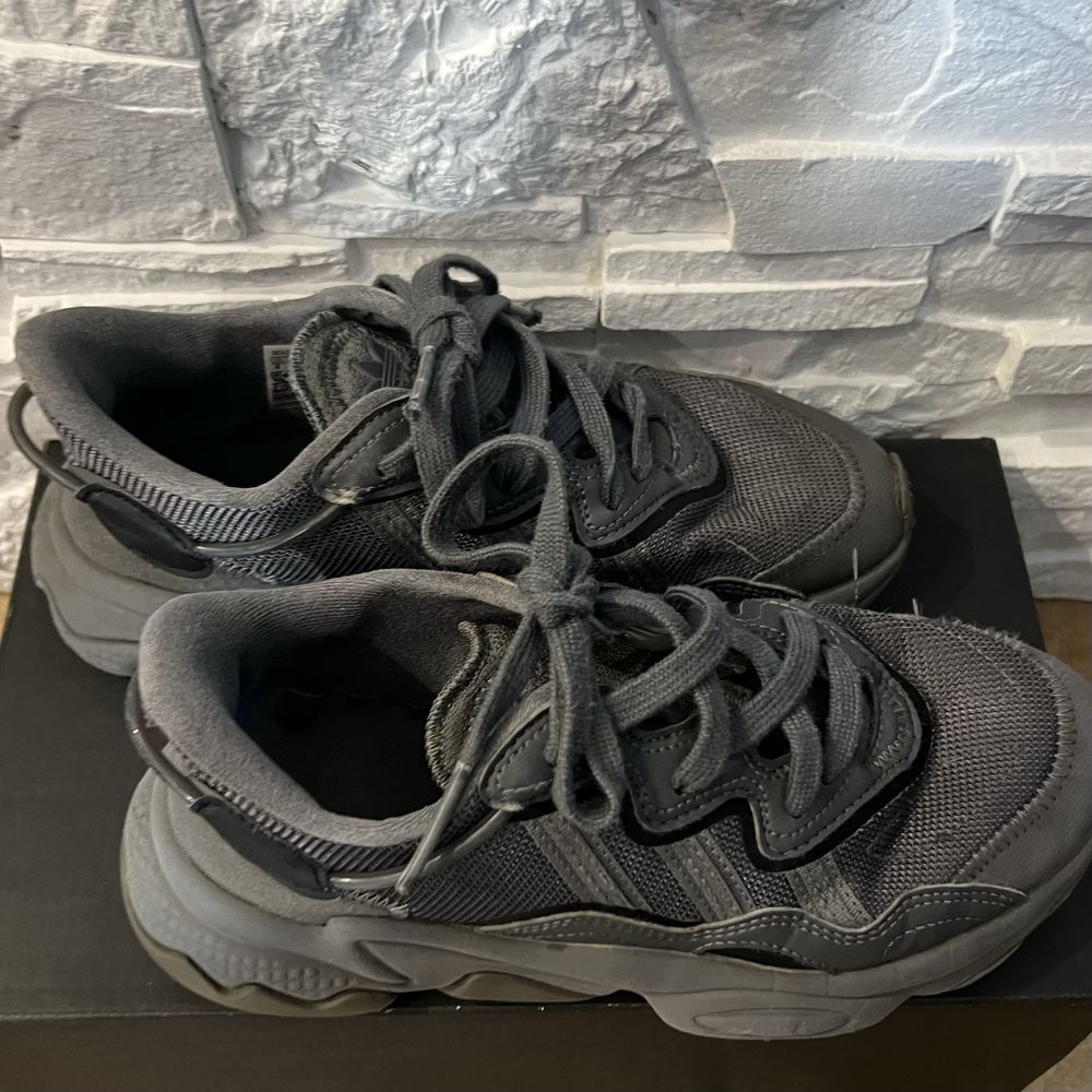 Buty Adidas Ozweego 36
