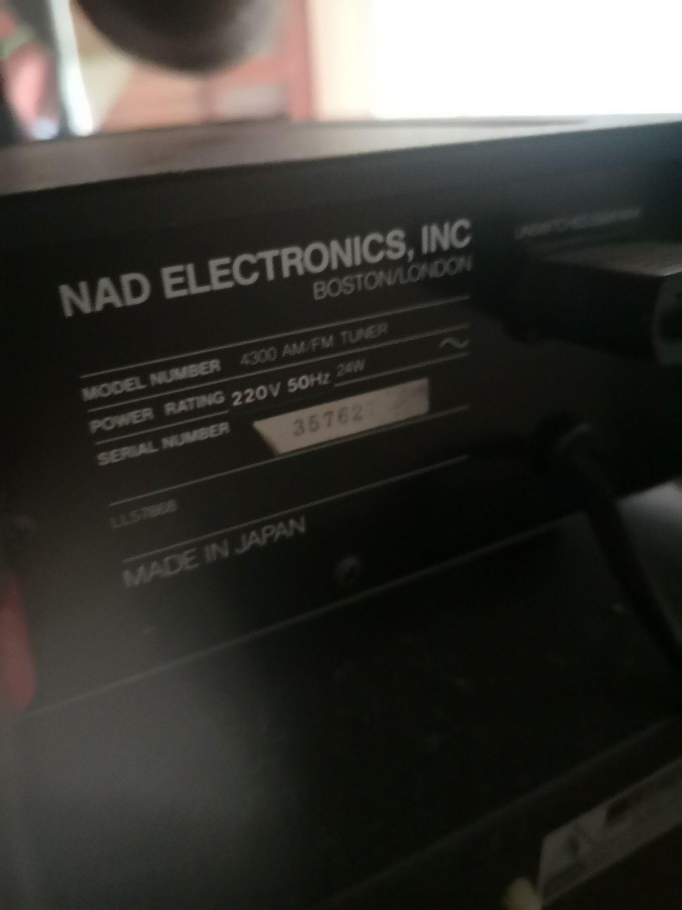 NAD 4300 Tuner radiowy AM FM