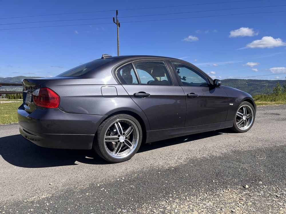 BMW E90 seria 3 150KM