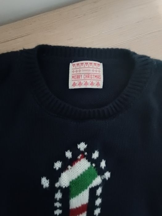 Świąteczny sweter firmy George używany rozmiar 8-9 lat /128- 134 cm