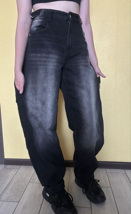 Джинси фірми Bershka