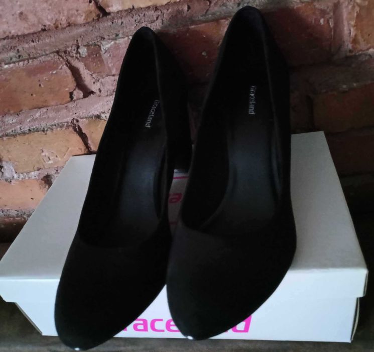 Buty Graceland na obcasie r. 40