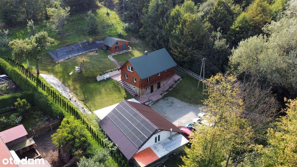 Dom drewniany z bali blisko Rzeszowa. Piękna i spokojna okolica.